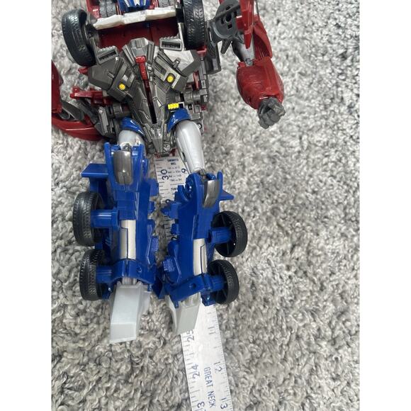 Transformers Prime Optimus Prime Autobot Figure 6” Changing To Vehicle Toys - Picture 8 of 9